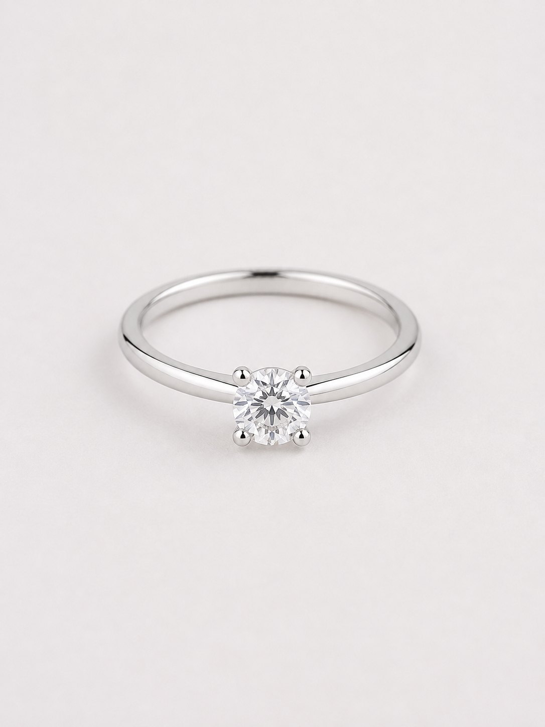 Anel Solitário Delicado Com Zircônia Cristal