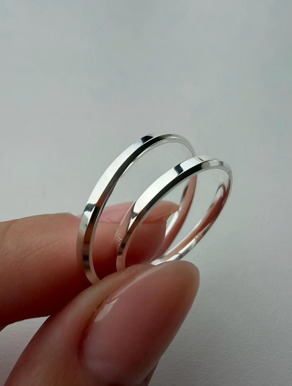 Par De Alianças 2mm Chanfrada - Prata 925